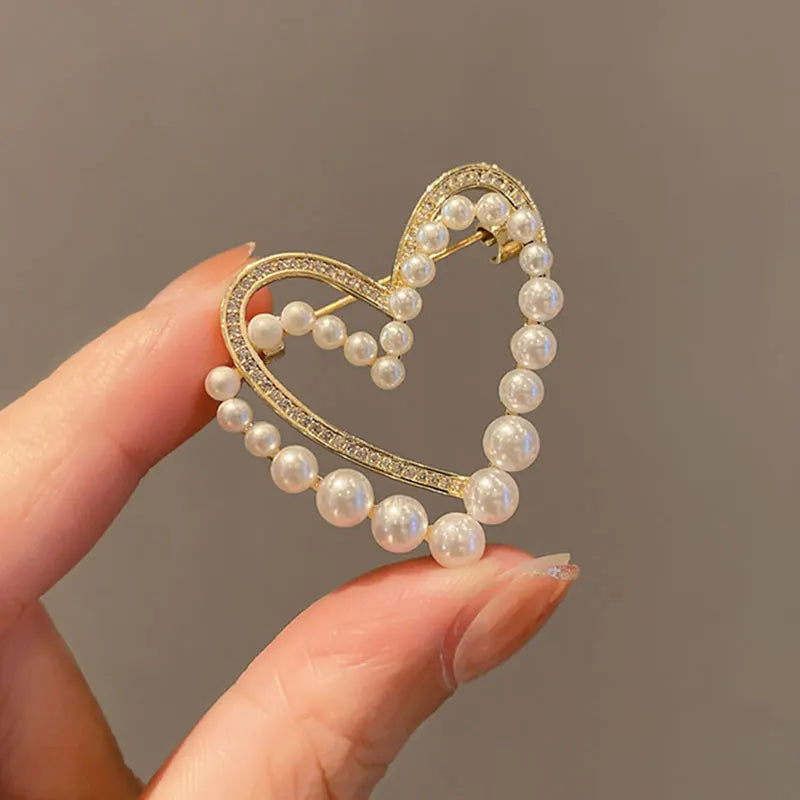 Fashion Crystal Red Cherry Brooches For Women Clothing Cute Alloy Crystal Fruit Enamel Pins Party Jewelry Gifts