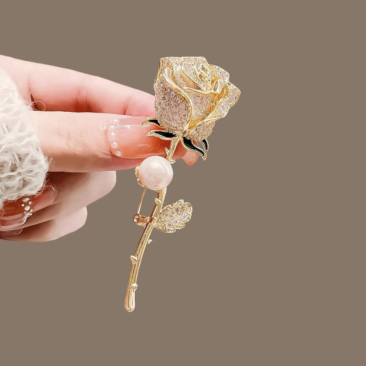 Fashion Crystal Red Cherry Brooches For Women Clothing Cute Alloy Crystal Fruit Enamel Pins Party Jewelry Gifts