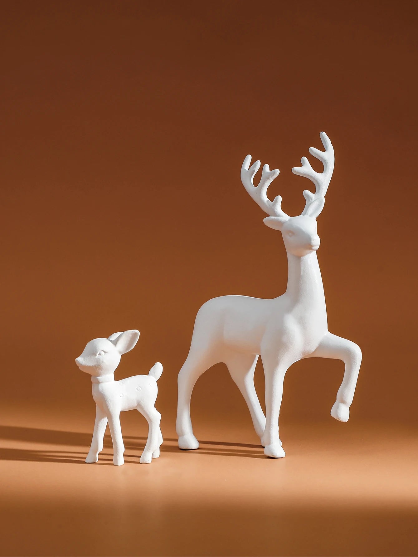 2 Pcs, Room Decor Mother Deer Cute Kids Room Decor Sculptures Kawaii Sculptures Christmas Home Decoration Fawn Figurines